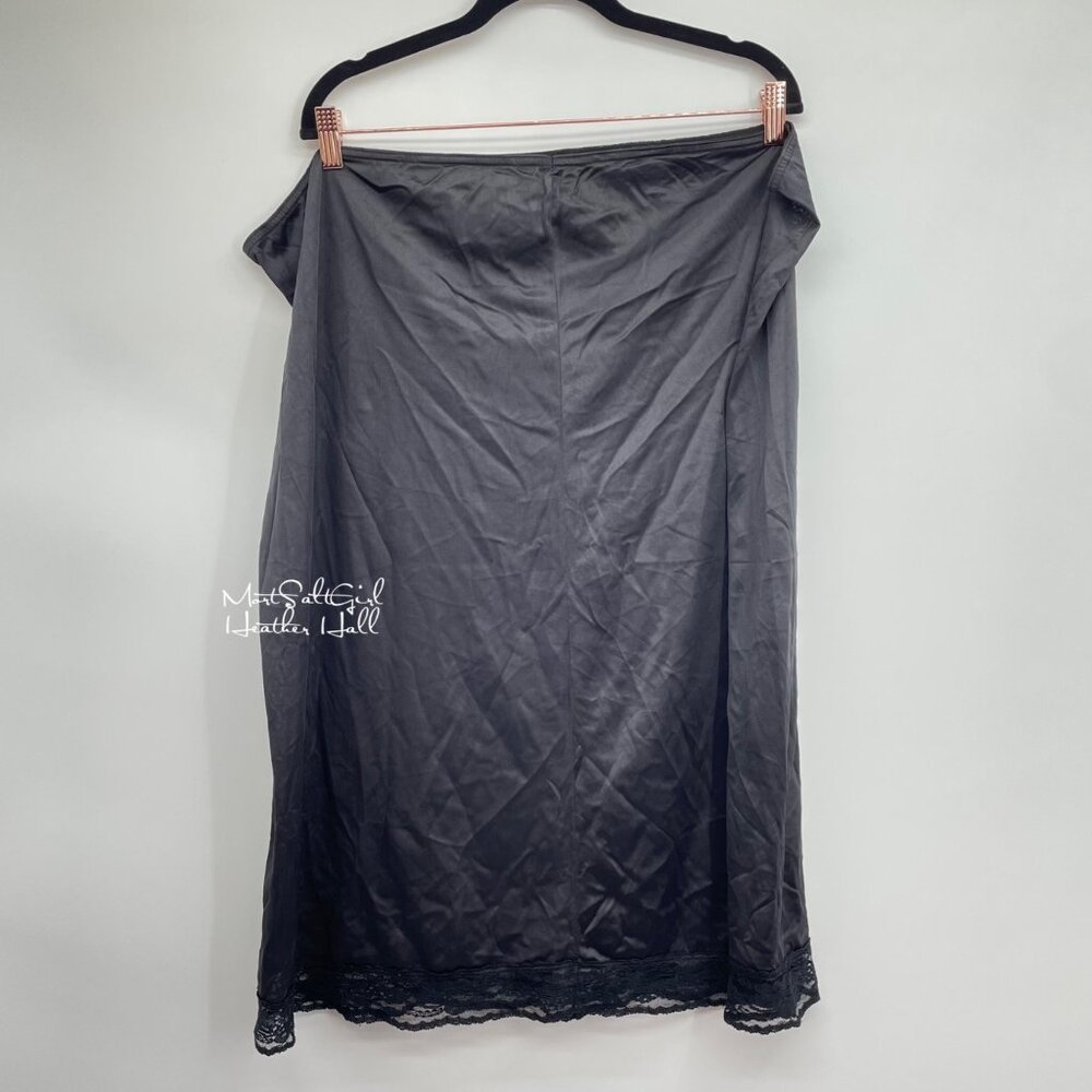 Vtg Plus Size Black Nylon Slip with Lace Hem USA Made Size 26W-28W RN 20960
